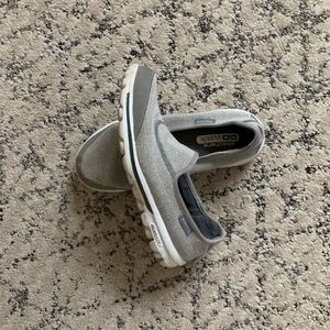 Sketchers Go Walk Shoes Size 8